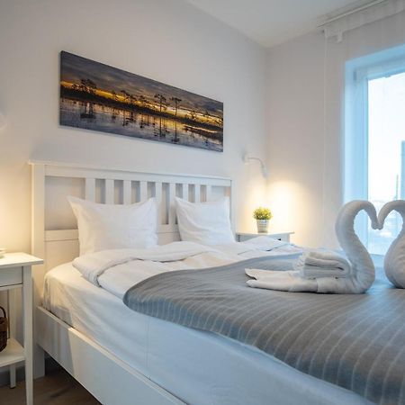 Dream Stay - Brand New Apartment With Balcony & Free Parking Таллин Экстерьер фото