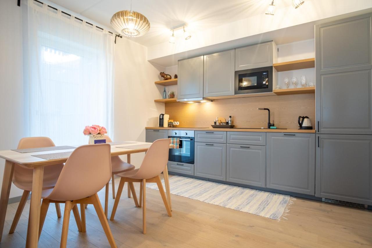 Dream Stay - Brand New Apartment With Balcony & Free Parking Таллин Экстерьер фото