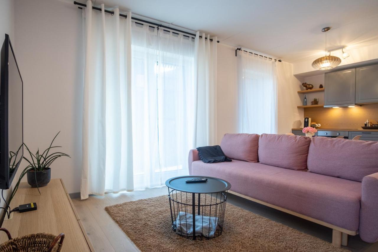 Dream Stay - Brand New Apartment With Balcony & Free Parking Таллин Экстерьер фото